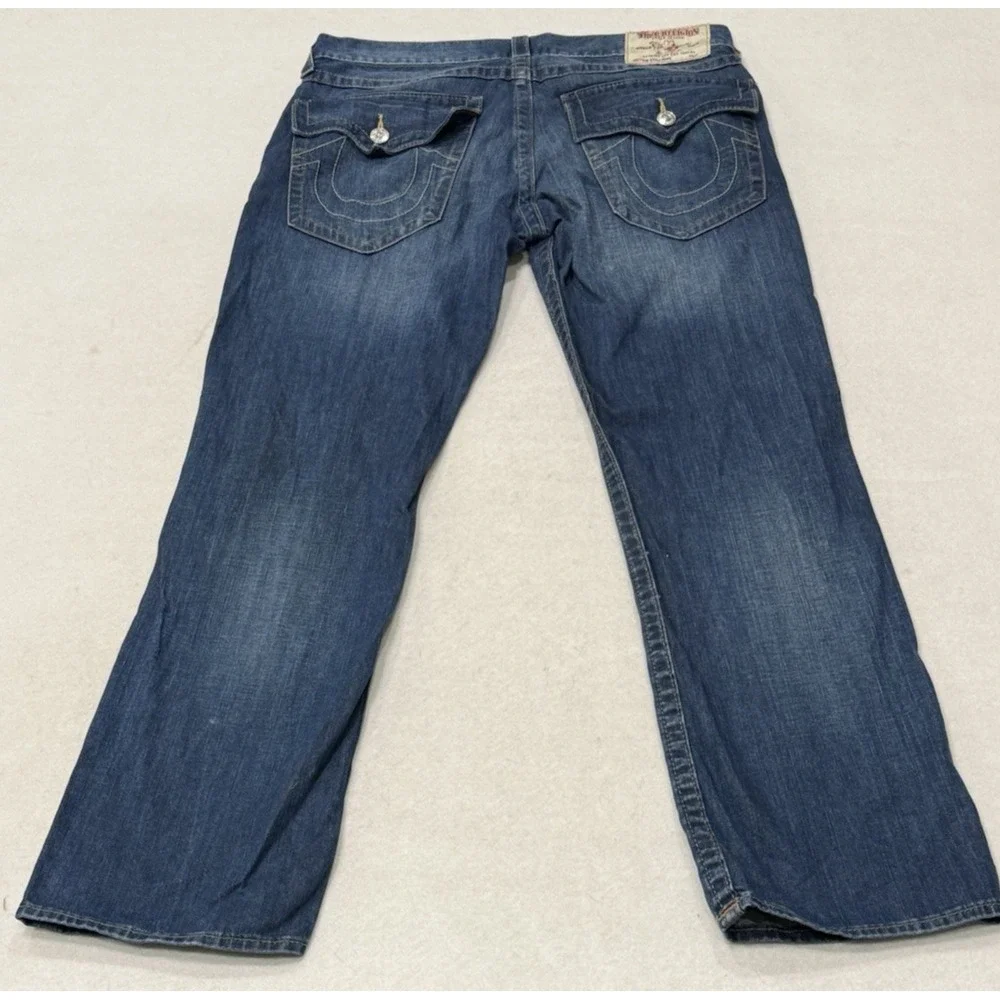 True Religion Mens Jeans size 36 straight leg World Tour